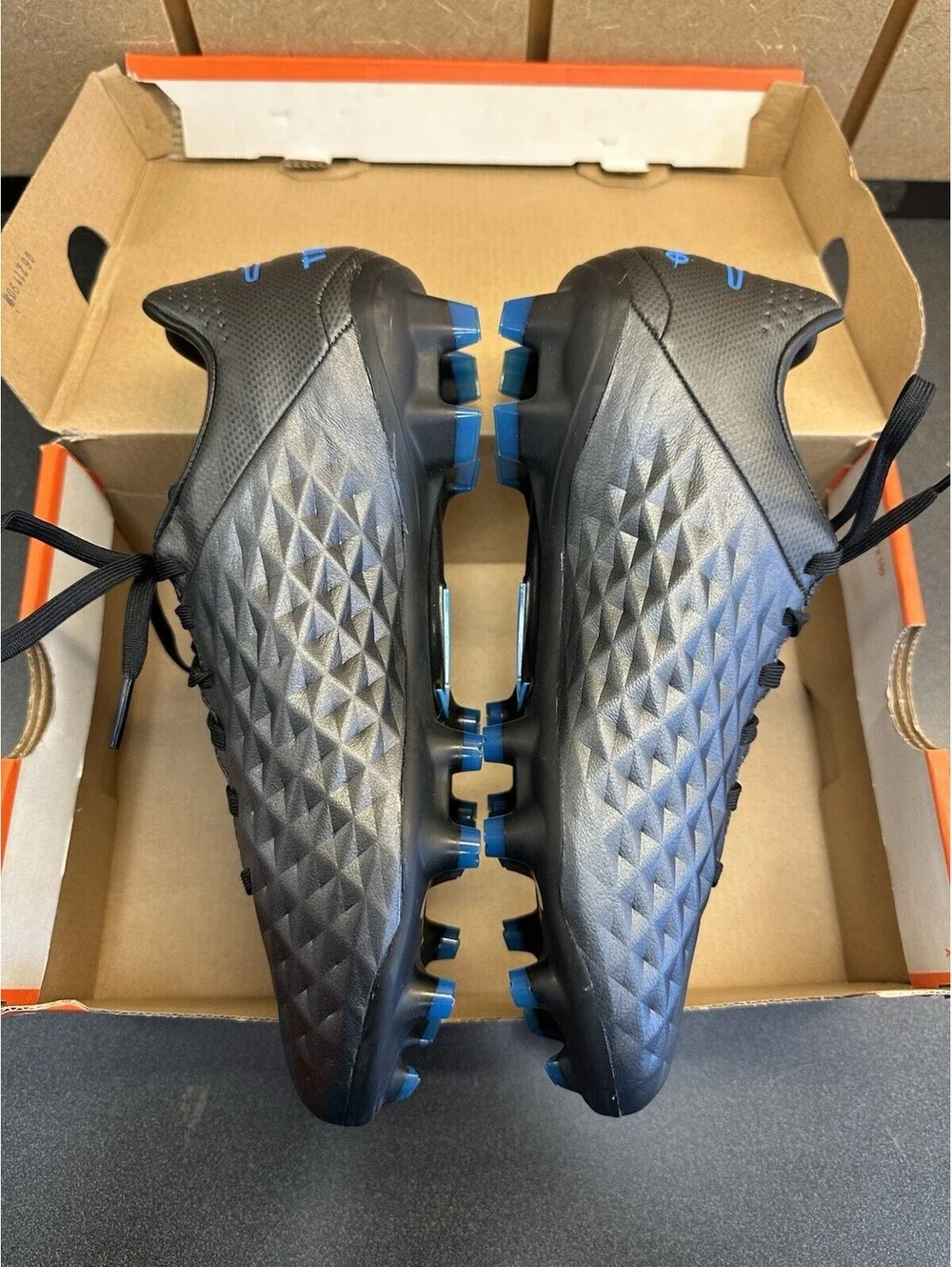 Nike Tiempo Legend 8 Pro FG Black Blue Hero AT6133-004 Soccer 6 Men / 7.5 Women